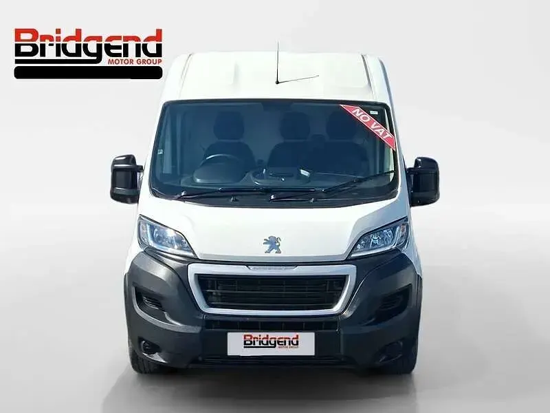 Begagnad Peugeot Boxer S 140 HK (102 kW) 2020 Vit Van