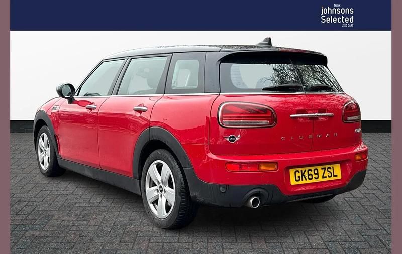 Used Mini Cooper Clubman Classic 134 HP (98 kW) 2019 Red Estate