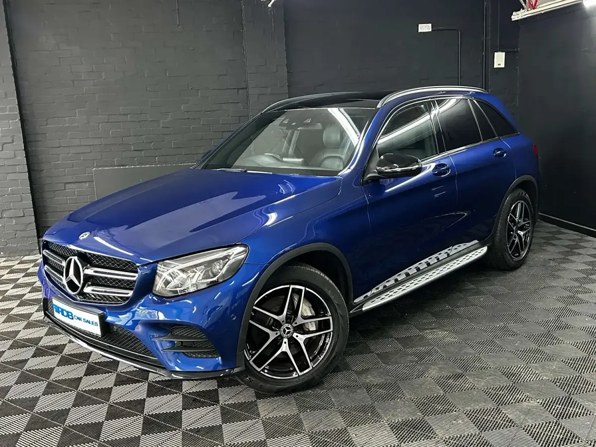 Used Mercedes GLC250 AMG 204 HP (150 kW) 2019 Blue Estate