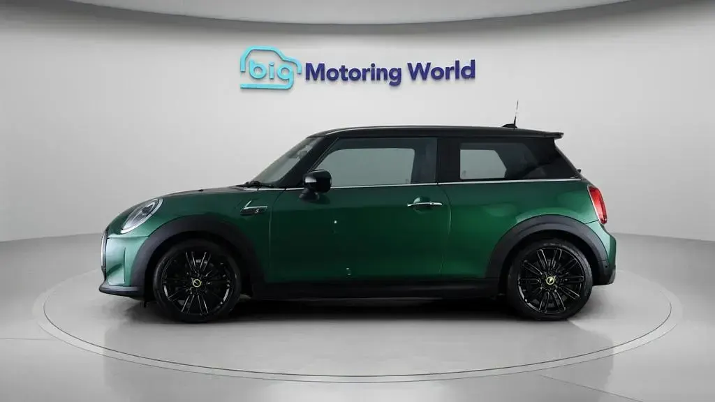 Used Mini Cooper SE Hatch 135 kW (184 HP) 2023 Hatchback