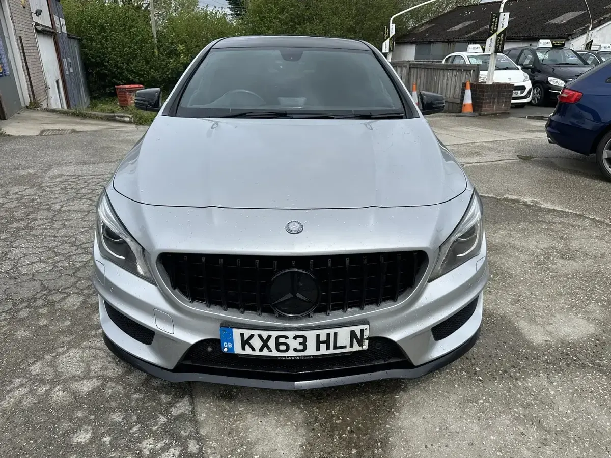 Begagnad Mercedes CLA180 AMG 122 HK (89 kW) 2013 Silver Sedan