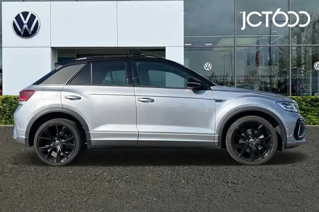 Used VW T-Roc Black Edition 150 HP (110 kW) 2025 Silver SUV