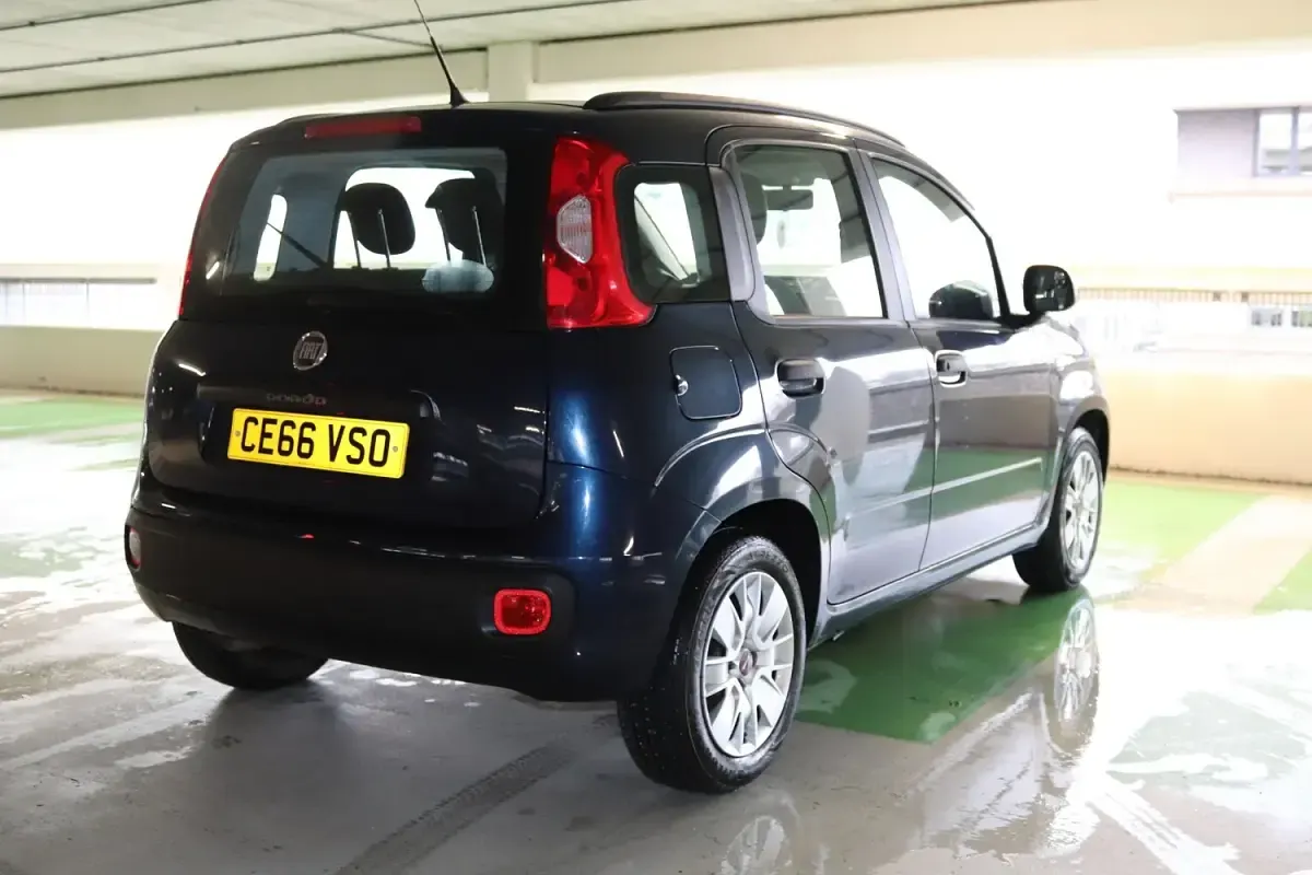 Used Fiat Panda Easy 69 HP (50 kW) 2017 Blue Hatchback