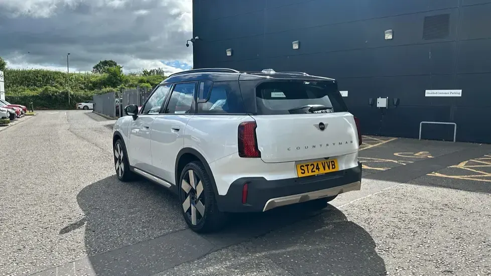 Used Mini Countryman 168 HP (123 kW) 2024 White SUV