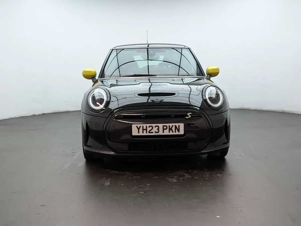 Used Mini Cooper S Hatch 135 kW (184 HP) 2023 Black Hatchback