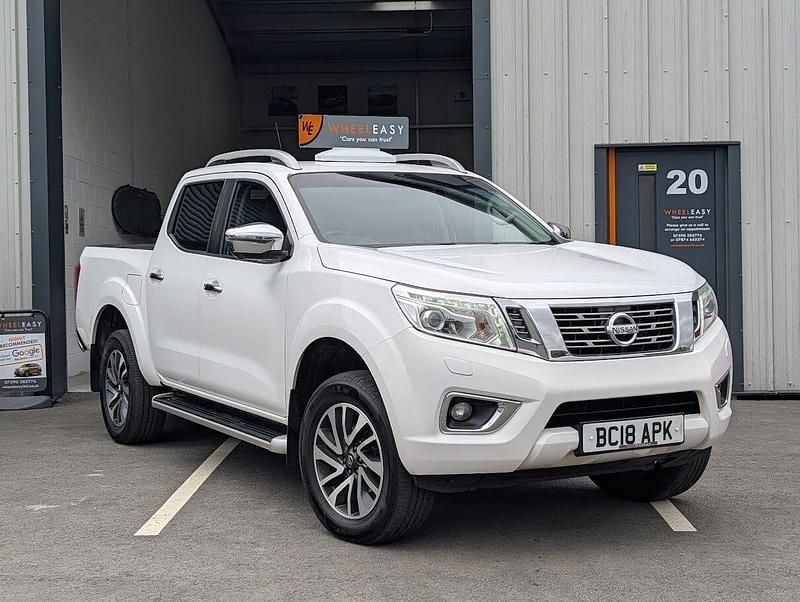 Used Nissan Navara Tekna 2018 White Pickup