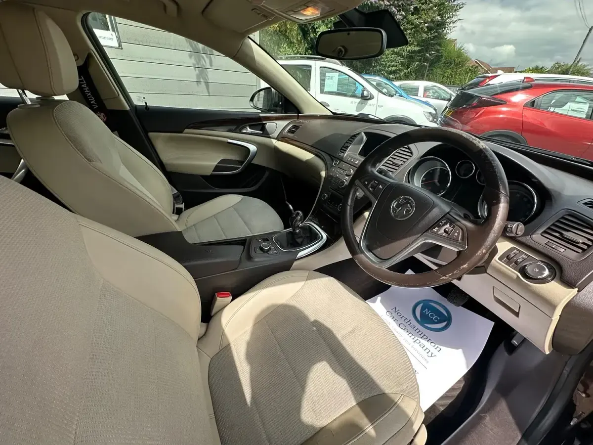 Used Vauxhall Insignia S 2012 Brown Hatchback