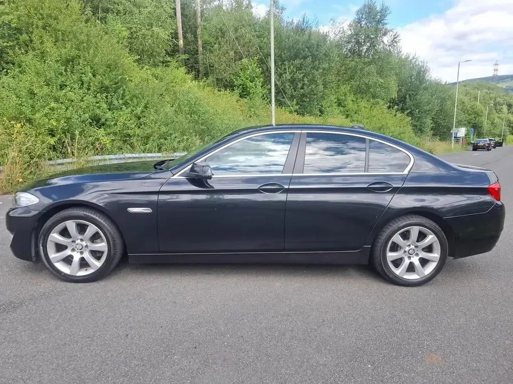 Used BMW 520 2010 Black Sedan