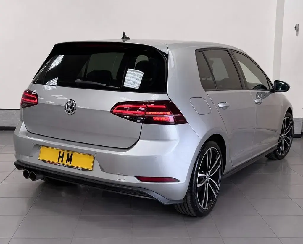Used VW Golf VII GTD 184 HP (135 kW) 2017 Silver Hatchback