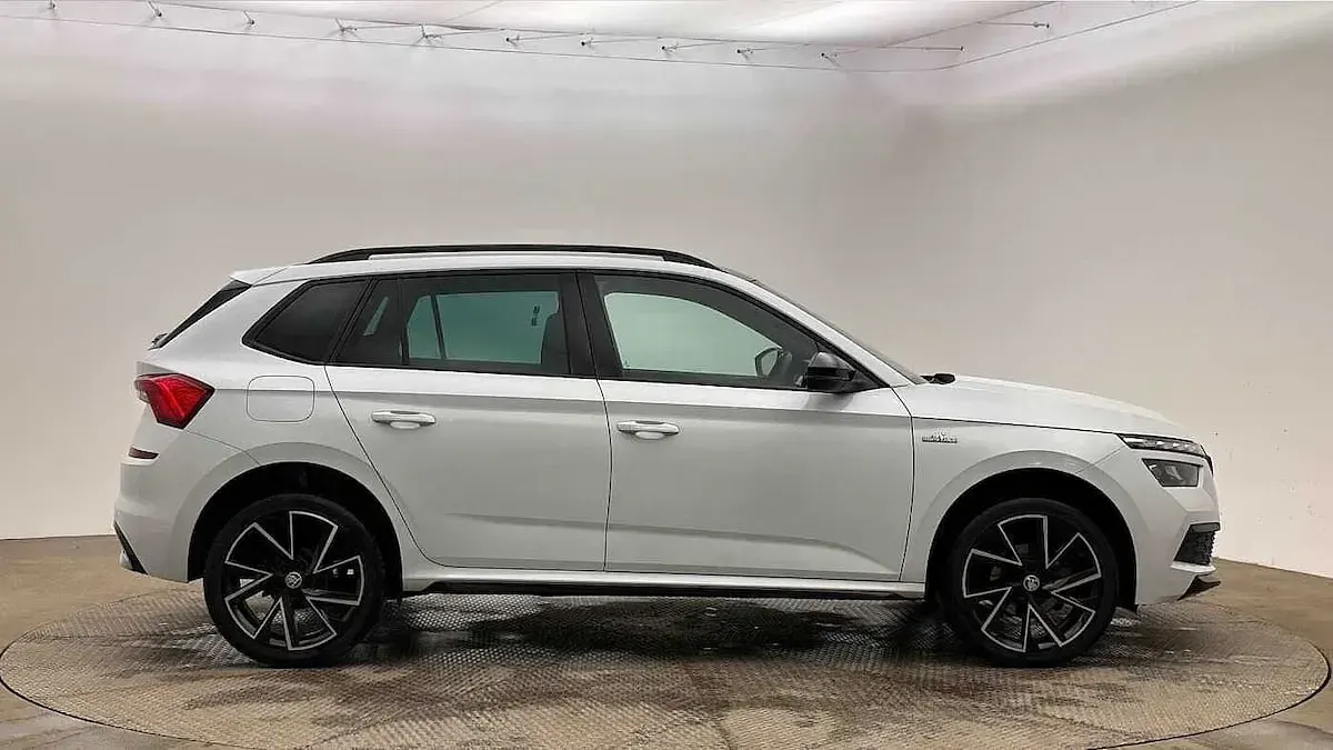 Used Skoda Kamiq Monte Carlo 110 HP (80 kW) 2023 Moon white metallic SUV