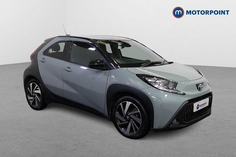 Green Used 2024 Toyota Aygo X SUV | £14,449 - Image 1/4