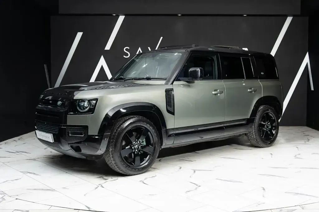 Used Land Rover Defender First Edition 240 HP (176 kW) 2020 Green SUV