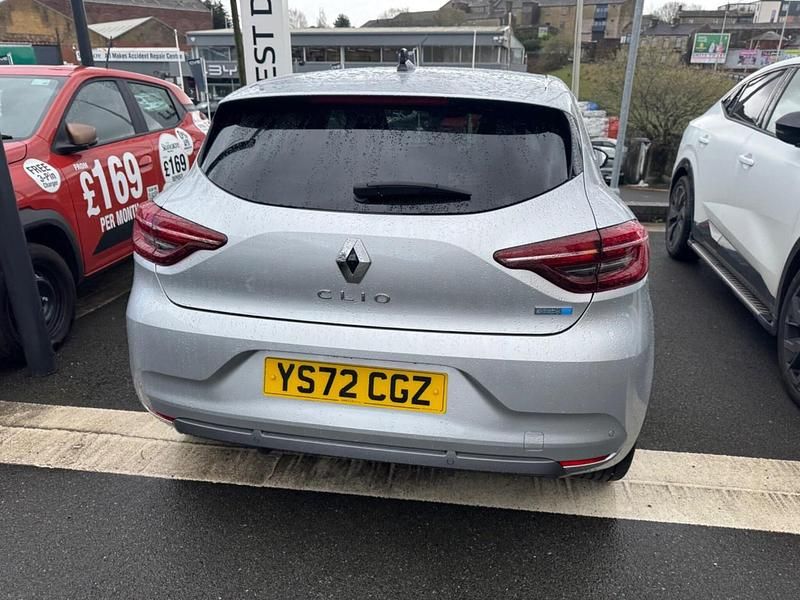 Used Renault Clio V RS Line 2022 Silver Hatchback