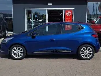 Used Renault Clio Dynamique 90 HP (66 kW) 2018 Blue Hatchback