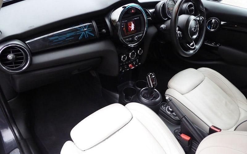 Usado Mini Cooper S Exclusive 192 HP (141 kW) 2020 Citadino