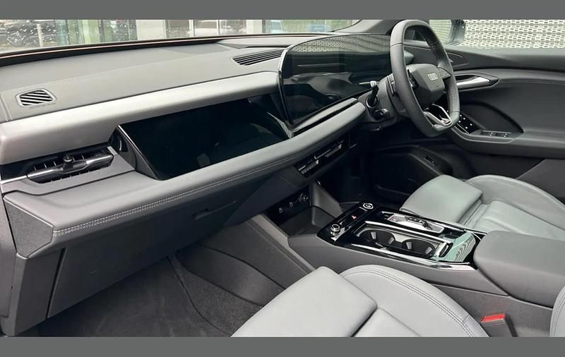 Used Audi Q6 e-tron S-Line 285 kW (388 HP) 2024 Blue SUV