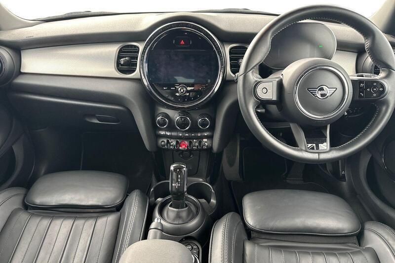 Used Mini Cooper Exclusive 136 HP (100 kW) 2021 Black Hatchback