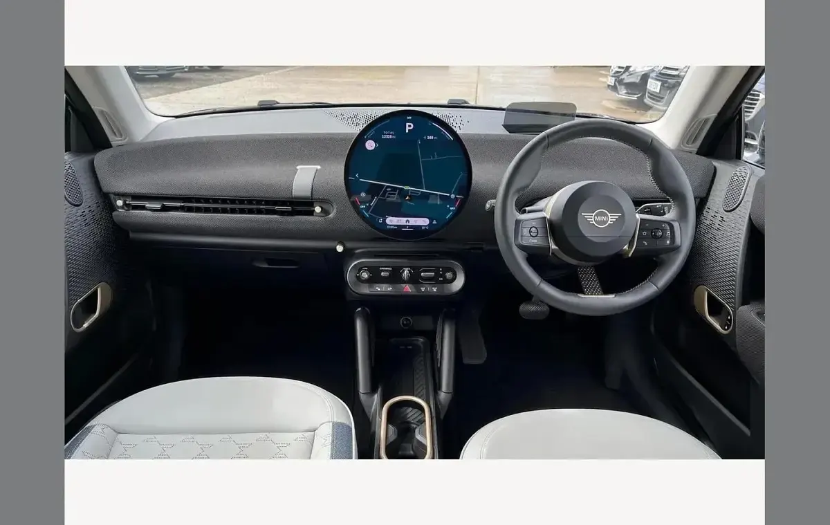 Used Mini Cooper Classic 160 kW (218 HP) 2025 Black Hatchback
