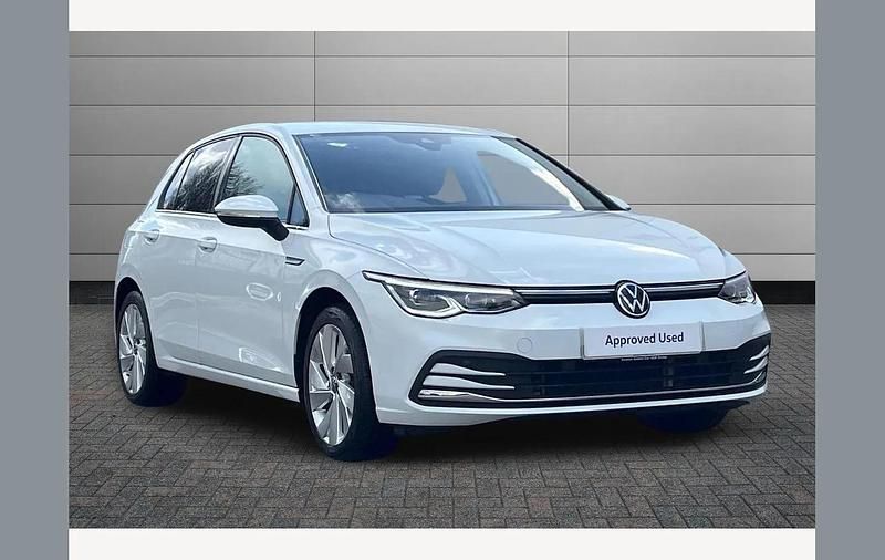 Used VW Golf VIII Style 130 HP (95 kW) 2021 White Hatchback