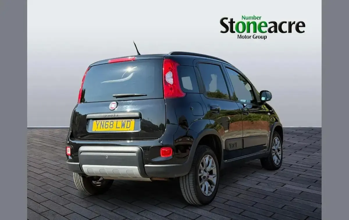Used Fiat Panda 4x4 85 HP (62 kW) 2018 Black Hatchback