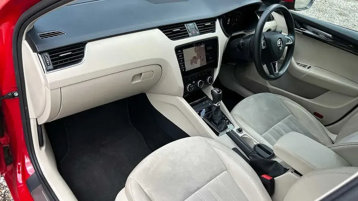 Usado Skoda Octavia SE L 187 CV (137 kW) 2019 Rojo Utilitario
