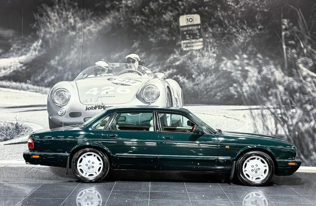 Second-hand Jaguar XJ 1997 Verde Berlinǎ