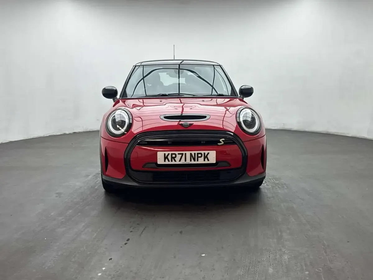 Used Mini Cooper S Hatch 135 kW (184 HP) 2021 Red Hatchback