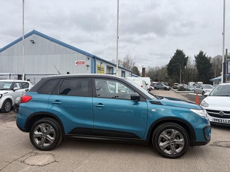 Used Suzuki Vitara SZ-T 120 HP (88 kW) 2016 Turquoise/black SUV