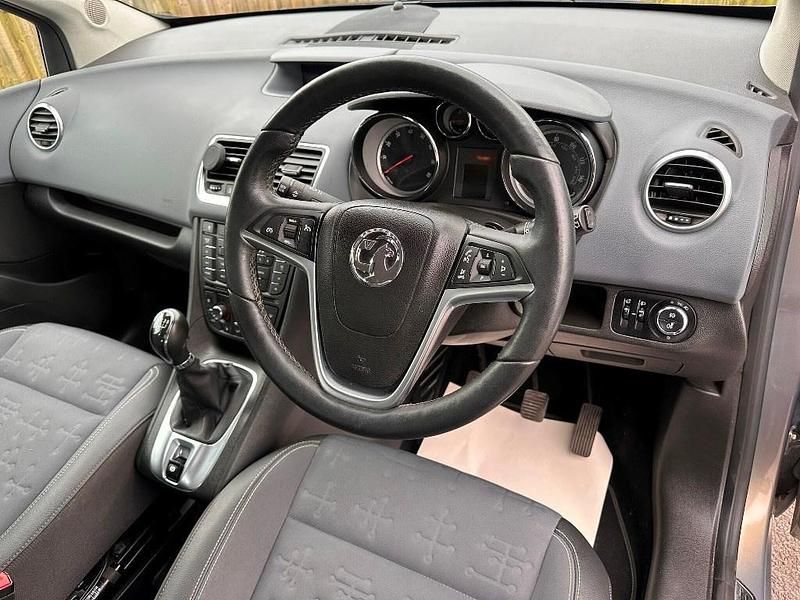 Używany Vauxhall Meriva 2014 Pepper dust metallic Minivan