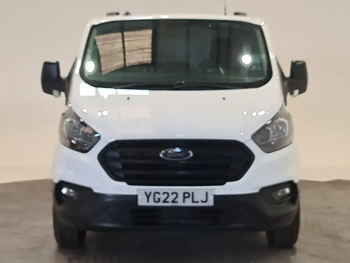 Used Ford Transit Custom 105 HP (77 kW) 2022 White Van