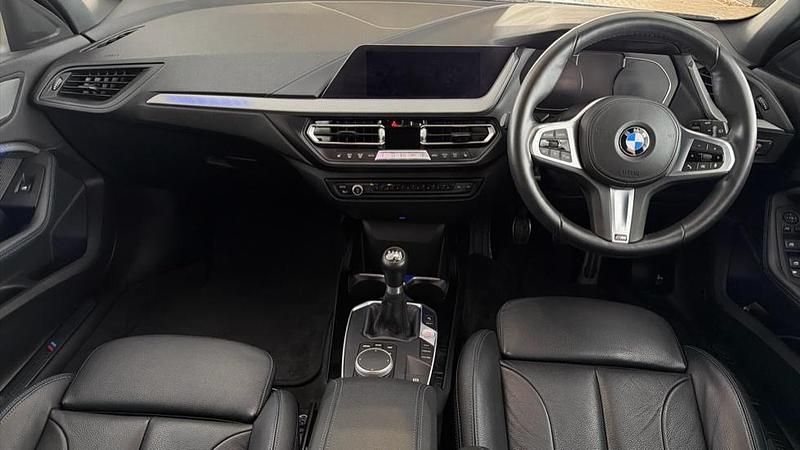 Used BMW 118 M Sport 138 HP (101 kW) 2019 Black Hatchback