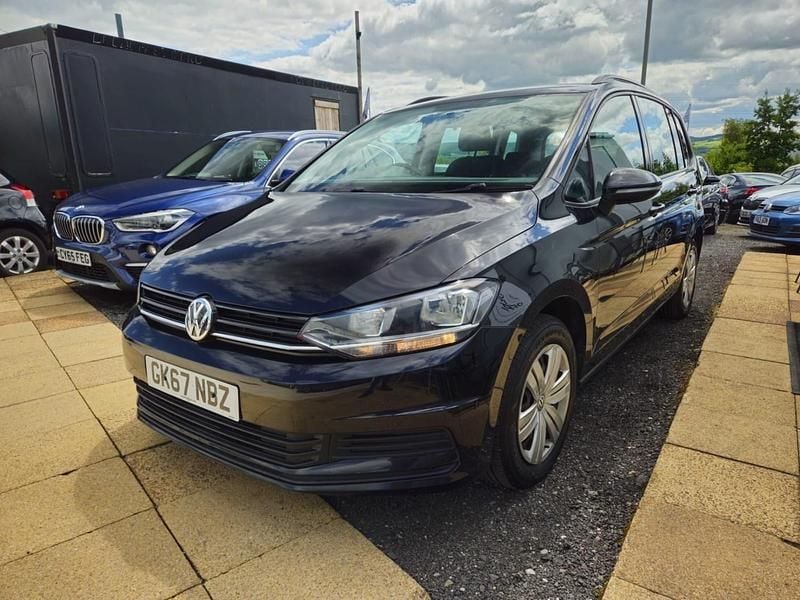 Used VW Touran S 115 HP (84 kW) 2017 Black MPV