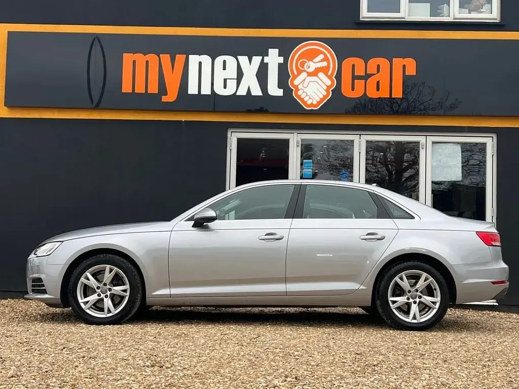 Used Audi A4 Sport 190 HP (139 kW) 2018 Silver Sedan