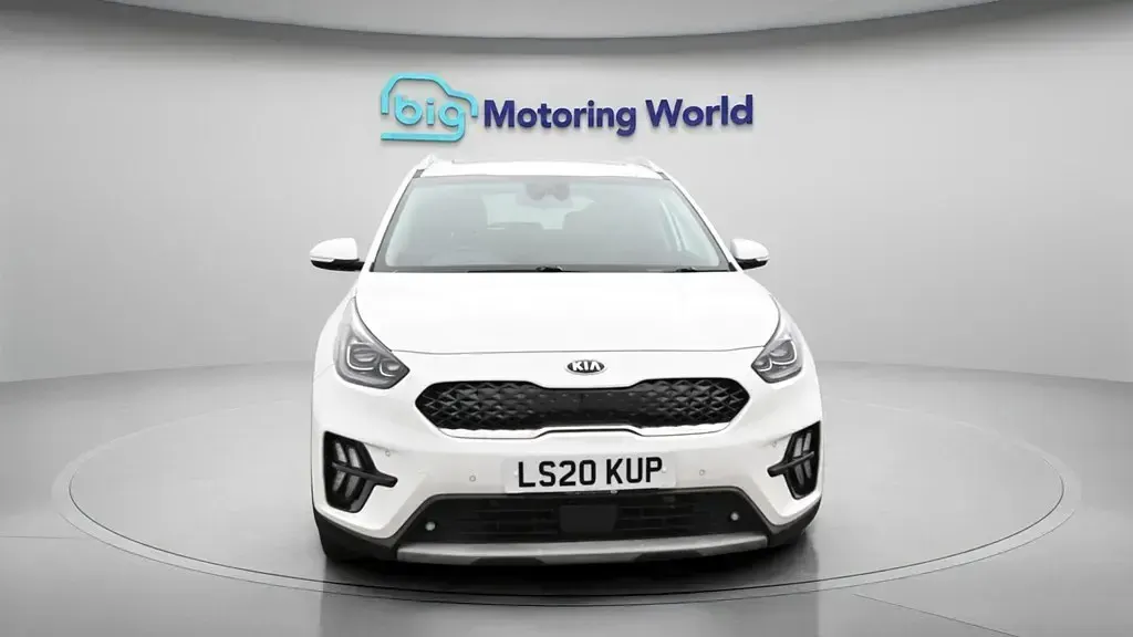 Używany Kia Niro 139 KM (102 kW) 2020 Biały SUV