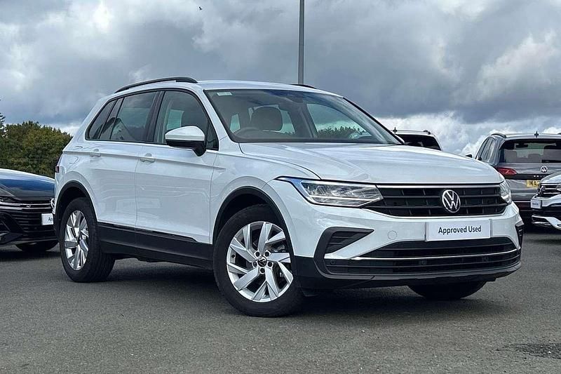 White Used 2022 VW Tiguan Life SUV | £18,295 (Good price) - Image 1/4