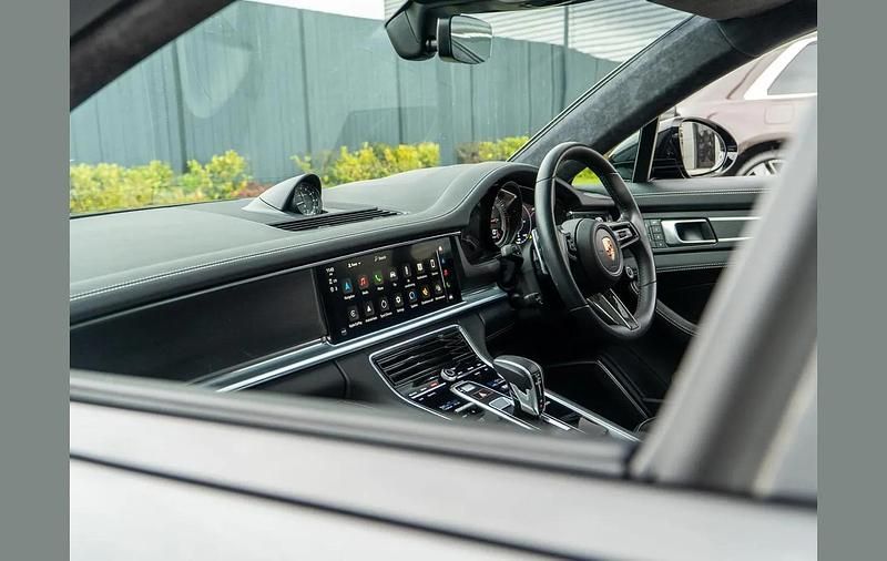 Used Porsche Panamera 472 HP (347 kW) 2023 Grey Hatchback