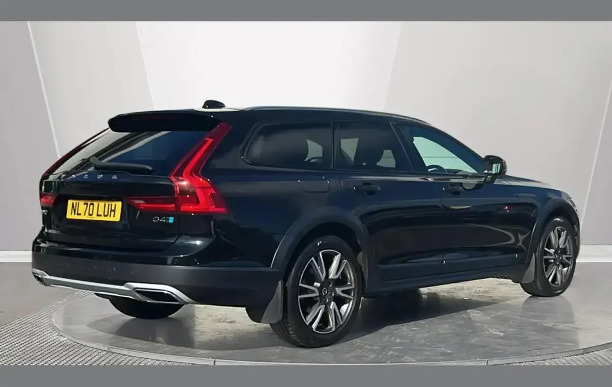 Used Volvo V90 CC Plus 340 HP (250 kW) 2020 Black Estate