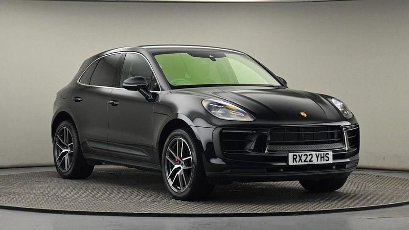 Used Porsche Macan 380 HP (279 kW) 2022 Black SUV