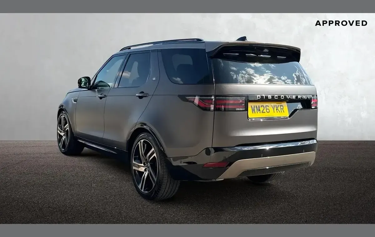 Used Land Rover Discovery 344 HP (253 kW) 2026 Grey SUV