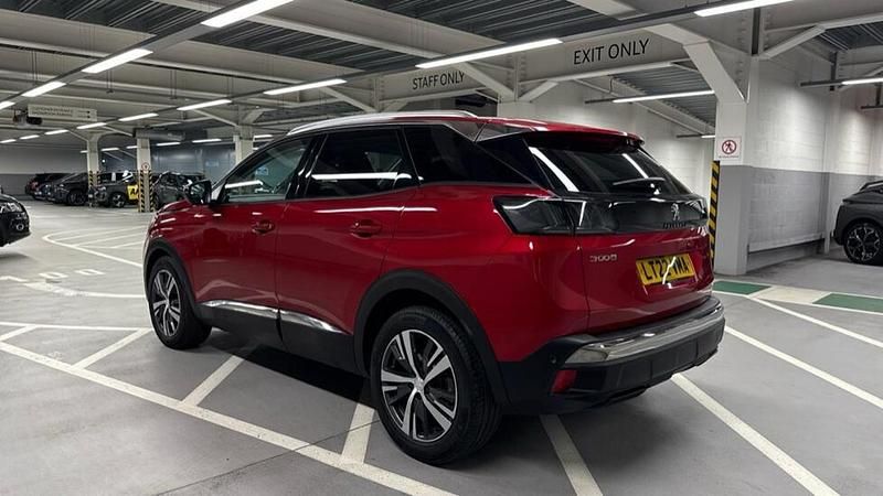 Used Peugeot 3008 Allure Premium 129 HP (94 kW) 2022 SUV