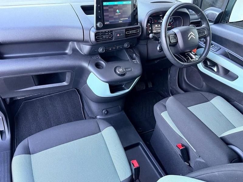 Used Citroën Berlingo Flair 130 HP (95 kW) 2021 Grey MPV