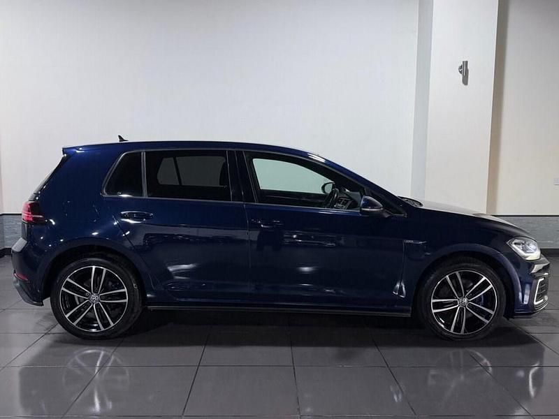 Used VW Golf VII GTE 204 HP (150 kW) 2020 Blue Hatchback