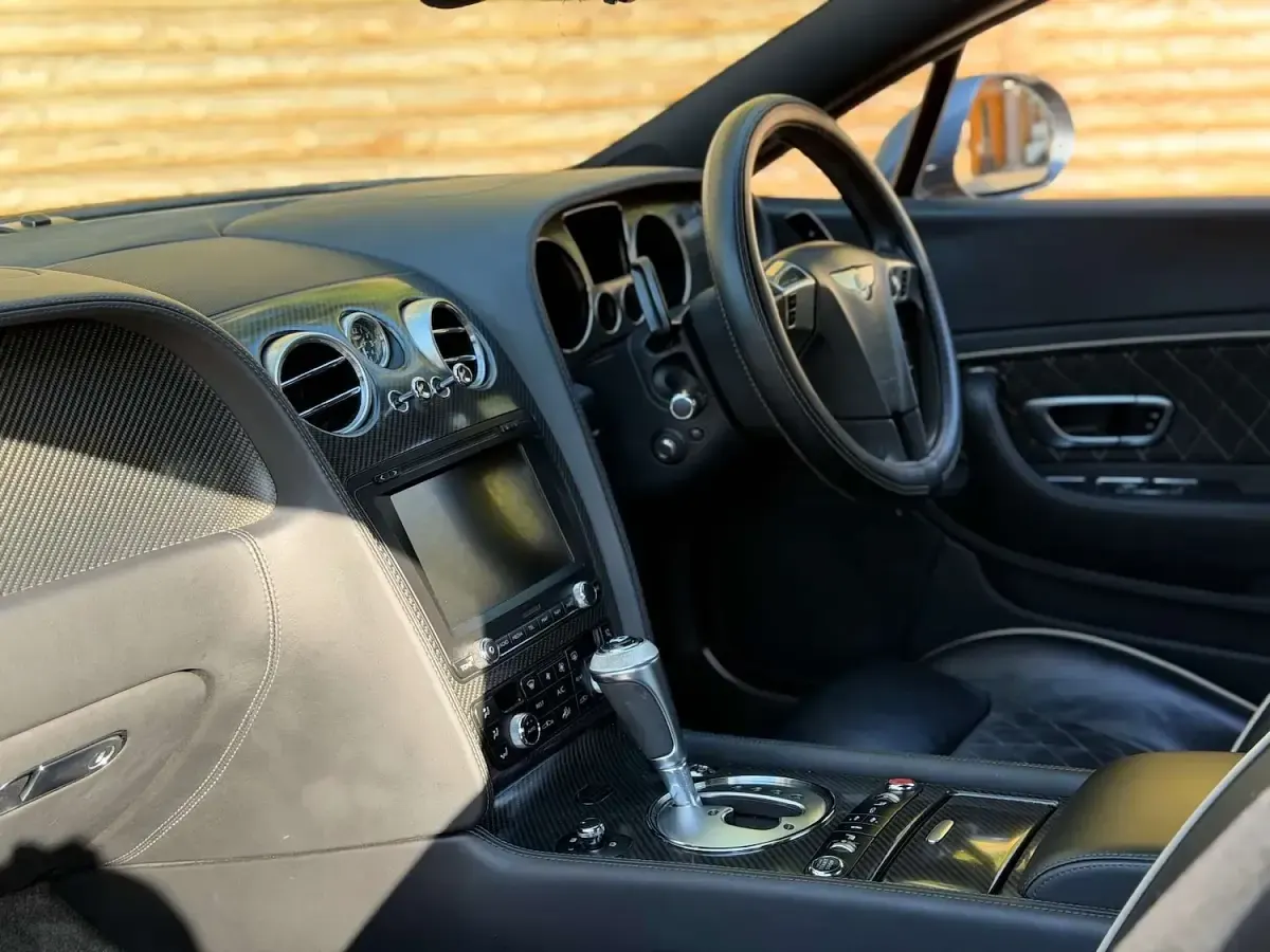 Used Bentley Continental 630 HP (463 kW) 2011 Grey Coupe