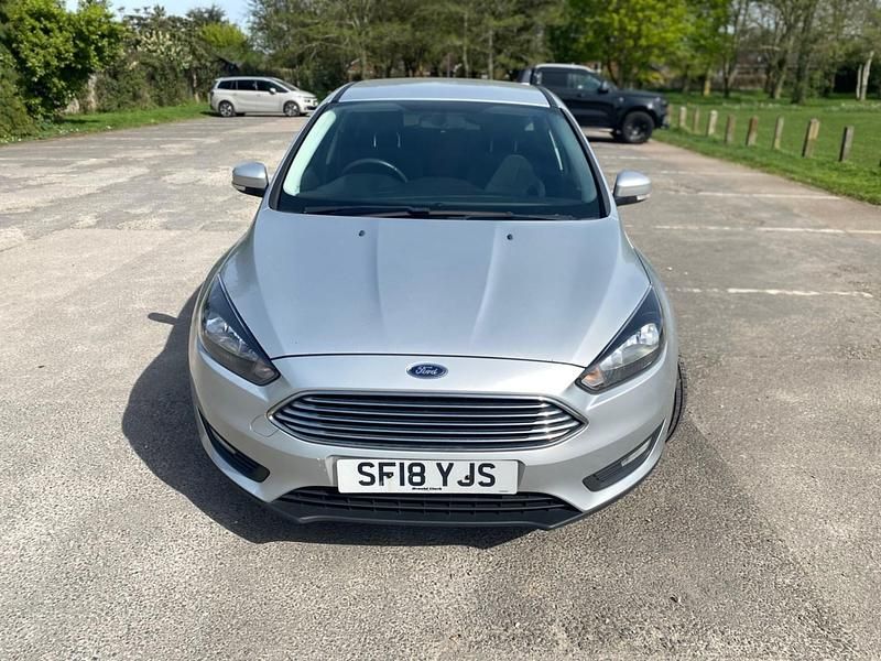 Used Ford Focus Zetec 2018 Silver Hatchback