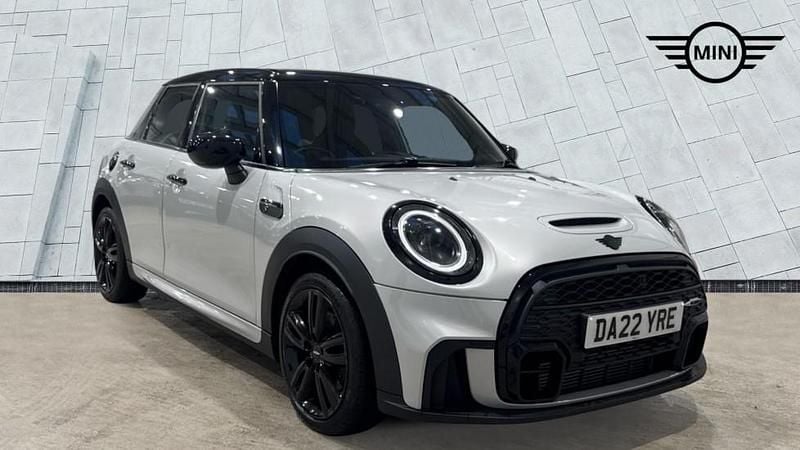 Usado Mini Cooper S Hatch 176 HP (129 kW) 2022 Prateado Citadino