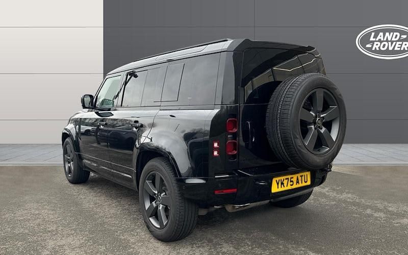 Used Land Rover Defender SE Dynamic 249 HP (183 kW) 2025 Estate