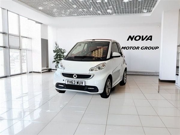 White Used 2013 Smart ForTwo Cabrio Passion Cabriolet | £3,449 (Good price) - Image 1/1