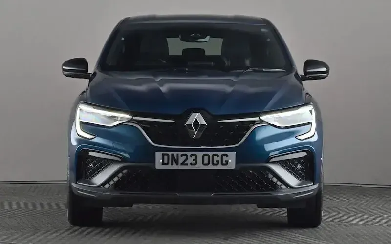 Używany Renault Arkana R.S. 140 KM (102 kW) 2023 Niebieski SUV