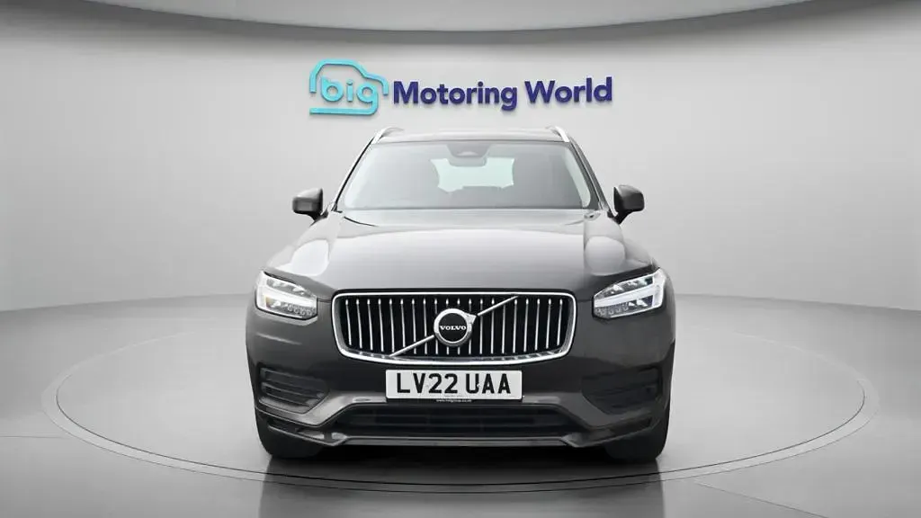 Used Volvo XC90 Core 250 HP (183 kW) 2022 Grey SUV