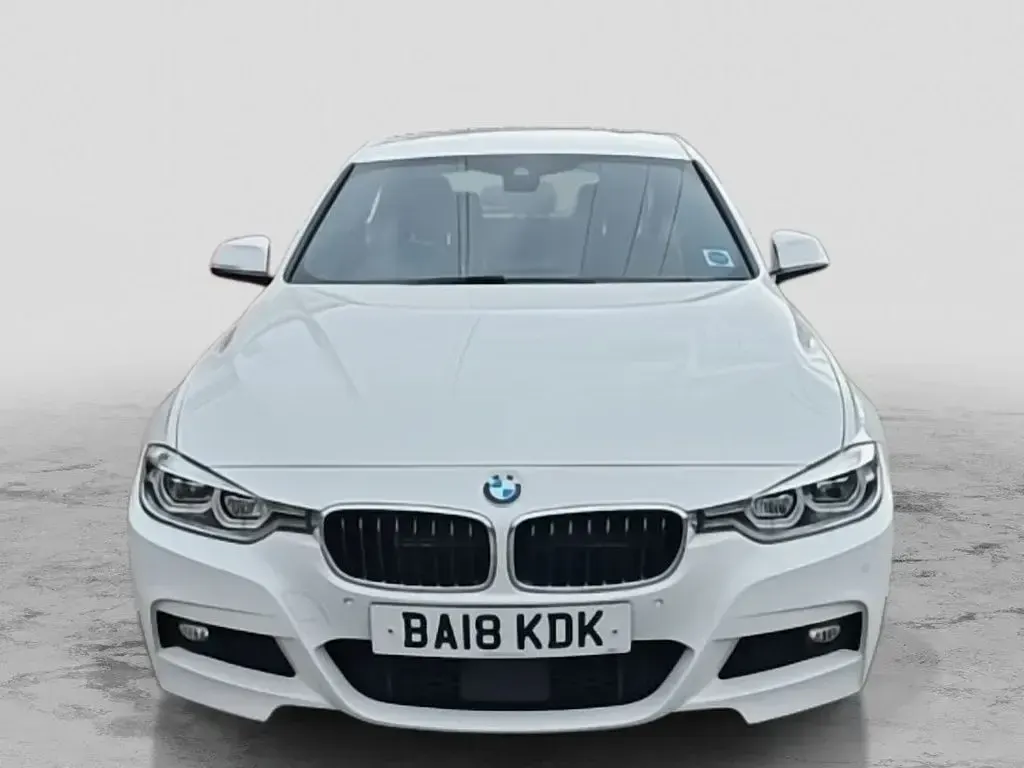 Used BMW 330 M Sport 252 HP (185 kW) 2018 White Sedan